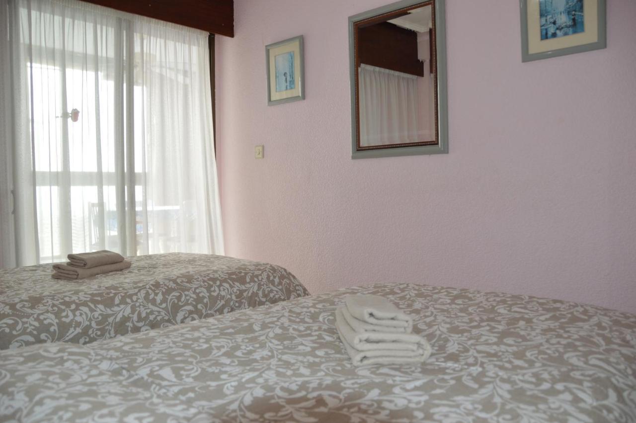 Gemelos2 Loysan Apt. With Pool بينايدورم المظهر الخارجي الصورة